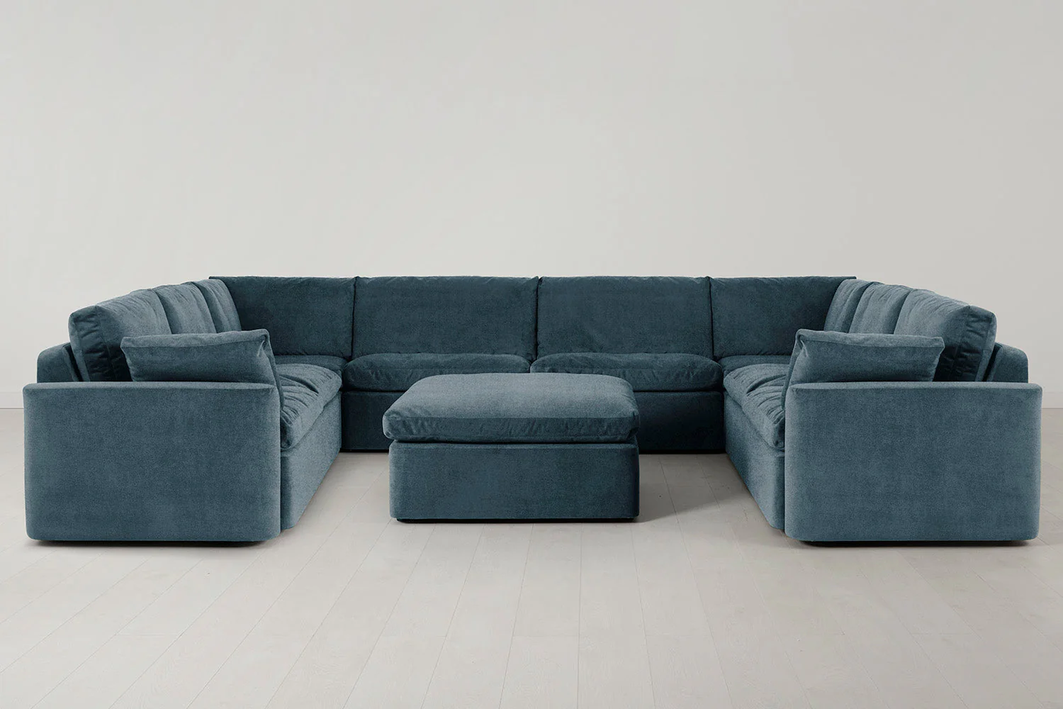 Model 13 U-Form Sofa mit Polsterhocker - Image 6